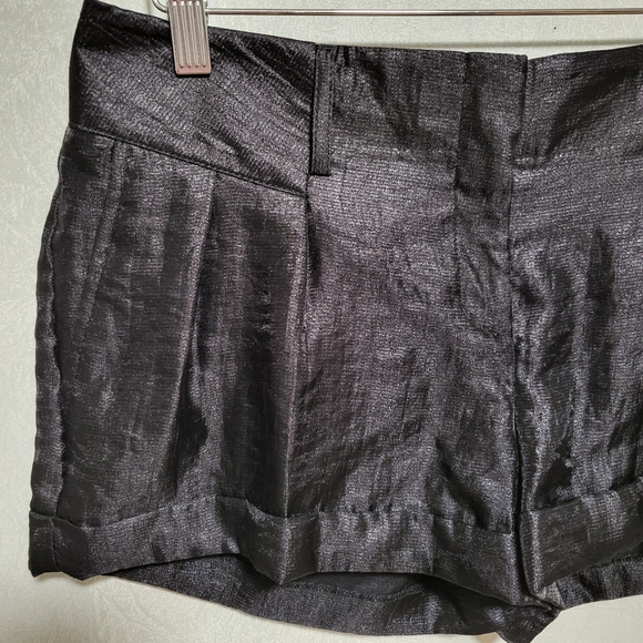 Express Black Cuffed Pleated Dress Shorts - Picture 4 of 9